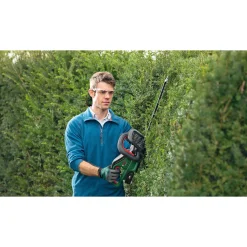 BOSCH HÆKKEKLIPPER 55,0 CM MED BATTERI OG LADER