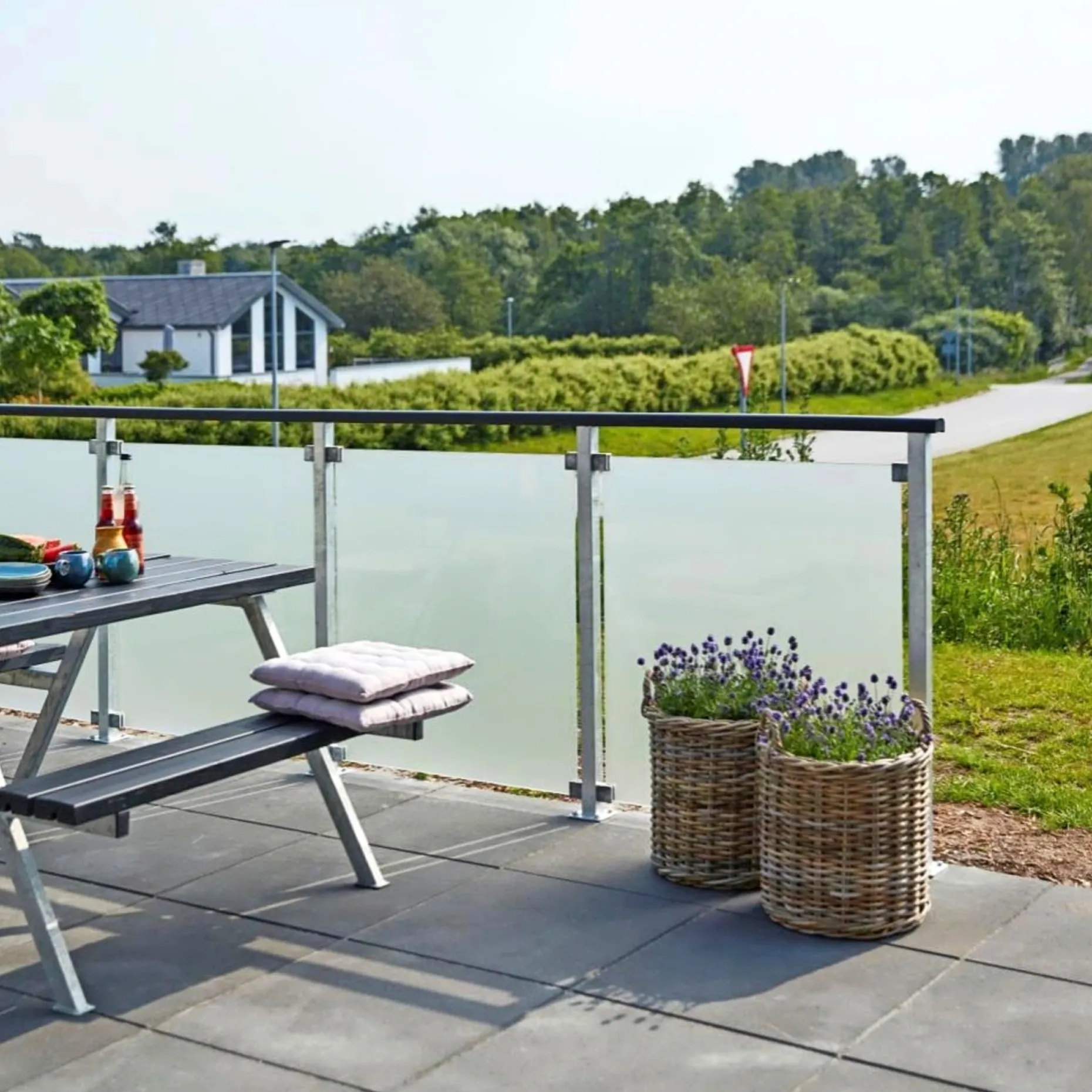 PLUS GELÆNDER HÅNDLISTER