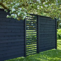 PLUS PROFILHEGN TRYKIMPRÆGNERET OG GRUNDMALET SORT 174 X 166 CM