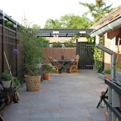 PLUS RUSTIK LÅGE FUNGICIDBEHANDLET OG GRUNDMALET 2 GANGE SORT 100 X 180 CM