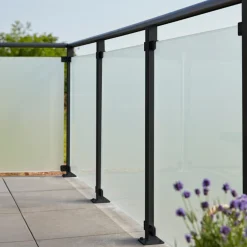 PLUS STOLPE VARMGALVANISERET OG PULVERLAKERET SORT 4.50 X 4.50 X 103.30 CM